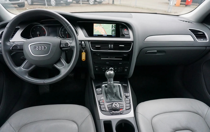 Audi A4 cena 42900 przebieg: 302000, rok produkcji 2014 z Resko małe 277